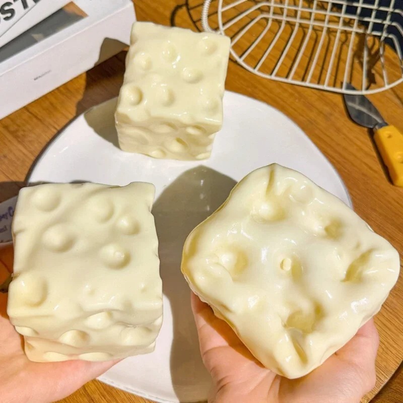 Party Games Spy - Taba Squishy Cheese Cube Stressbal Vormbaar